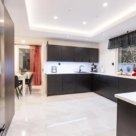 Villa Ak - Modern With Jacuzzi